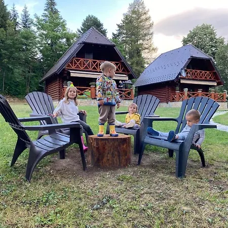 Brvnare Park Borova Chalet *