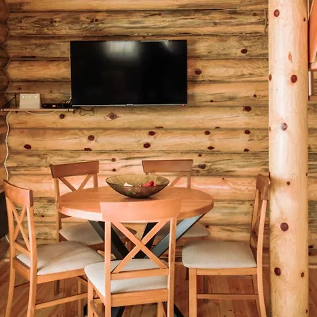 Brvnare Park Borova Chalet *